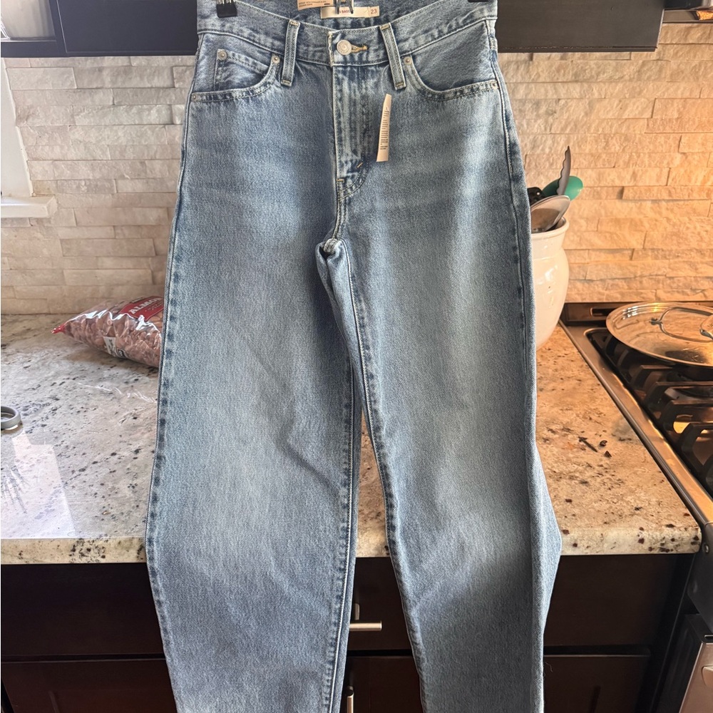 Levi’s ‘94 baggy size 23 NWT